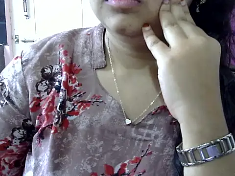 Cute Aliyaa online show from 04-04-26, 09:49