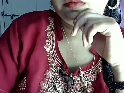 Snapshot of Cute_Aliyaa chatting on 07-03-26, 01:28 Cute Aliyaa online show from 07-03-26, 01:28