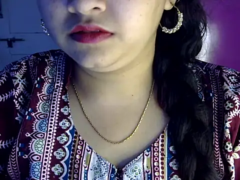 Snapshot of Cute_Aliyaa chatting on 07-18-26, 12:36 Cute Aliyaa online show from 07-18-26, 12:36