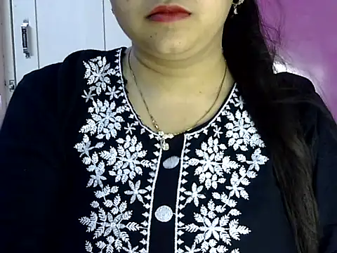 Cute Aliyaa online show from 05-21-26, 01:52