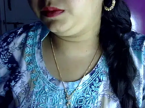 Snapshot of Cute_Aliyaa chatting on 07-04-26, 01:48 Cute Aliyaa online show from 07-04-26, 01:48