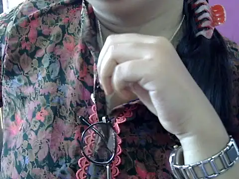 Cute Aliyaa online show from 04-01-26, 09:43