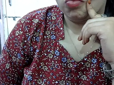 Cute Aliyaa online show from 05-19-26, 01:40