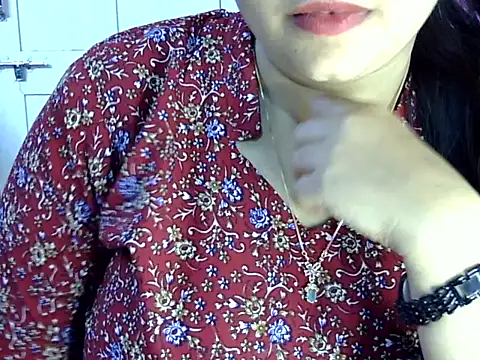 Snapshot of Cute_Aliyaa chatting on 06-16-26, 01:44 Cute Aliyaa online show from 06-16-26, 01:44