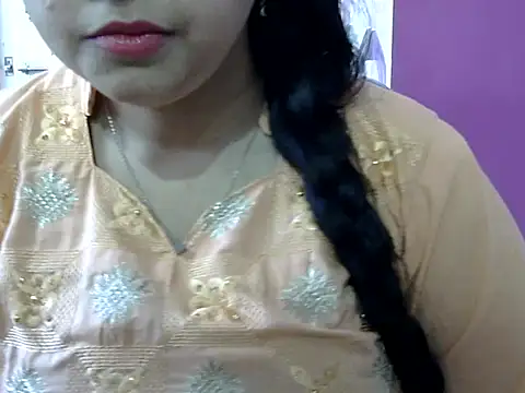 Cute Aliyaa online show from 05-07-26, 10:40