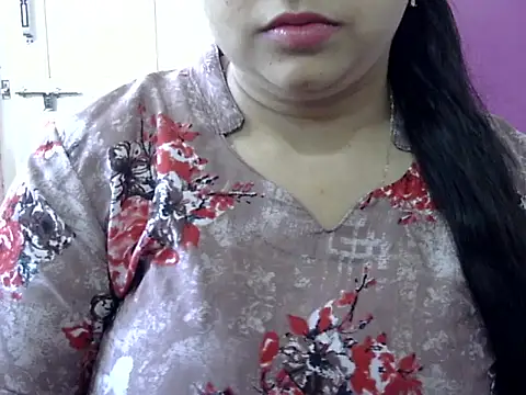 Cute Aliyaa online show from 05-04-26, 10:40