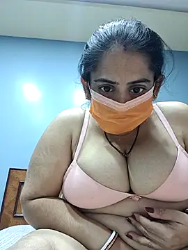 Snapshot of diyam4002 chatting on 02-06-26, 02:13 diyam4002 online show from 02-06-26, 02:13