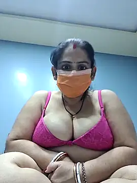 Snapshot of diyam4002 chatting on 02-08-26, 08:17 diyam4002 online show from 02-08-26, 08:17