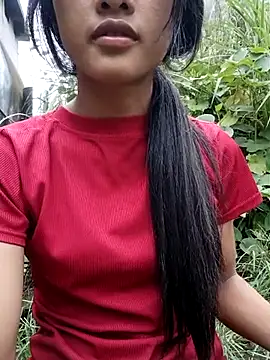Snapshot of Hoa-tuylip chatting on 07-02-26, 03:23 Hoa-tuylip online show from 07-02-26, 03:23
