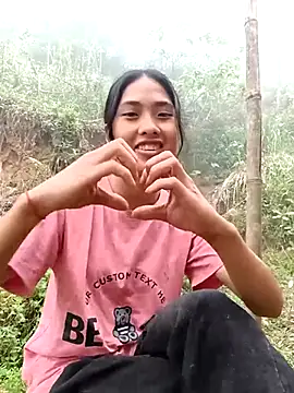 Hoa-tuylip online show from 03-29-26, 12:34