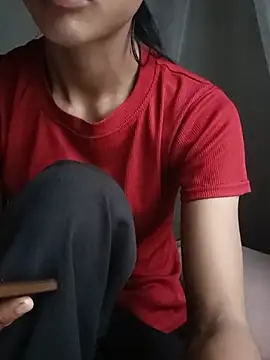 Snapshot of Hoa-tuylip chatting on 08-02-26, 12:20 Hoa-tuylip online show from 08-02-26, 12:20