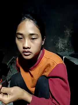 Hoa-tuylip online show from 03-29-26, 10:33