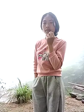 Hoa-tuylip online show from 03-08-26, 02:04