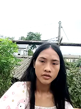 Snapshot of Hoa-tuylip chatting on 07-29-26, 07:18 Hoa-tuylip online show from 07-29-26, 07:18