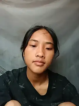 Snapshot of Hoa-tuylip chatting on 07-17-26, 01:14 Hoa-tuylip online show from 07-17-26, 01:14