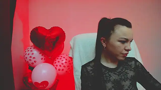 Snapshot of Mia_Mia999 chatting on 02-12-26, 11:48 Mia Mia999 online show from 02-12-26, 11:48