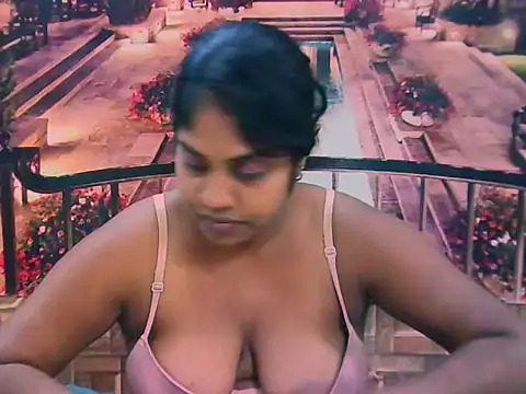 Snapshot of IndianDiva27 chatting on 03-01-26, 06:13 IndianDiva27 online show from 03-01-26, 06:13