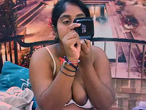 Snapshot of IndianDiva27 chatting on 02-27-26, 05:40 IndianDiva27 online show from 02-27-26, 05:40