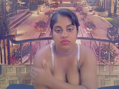 Snapshot of IndianDiva27 chatting on 02-02-26, 06:01 IndianDiva27 online show from 02-02-26, 06:01