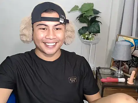 Snapshot of beraldick chatting on 02-12-26, 11:10 beraldick online show from 02-12-26, 11:10