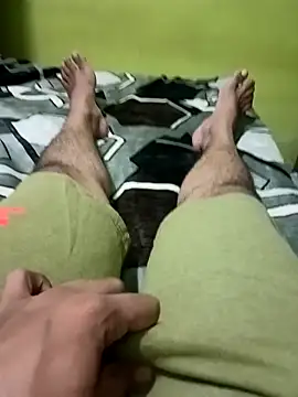 Snapshot of DrinkMeIn chatting on 02-16-26, 04:05 DrinkMeIn online show from 02-16-26, 04:05