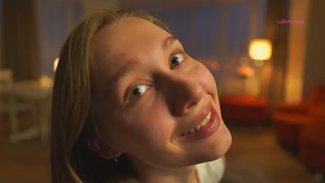 SharaNewbern online show from 02-26-26, 01:44