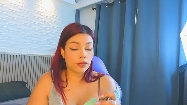 Snapshot of Milena_lawson chatting on 02-11-26, 01:44 Milena lawson online show from 02-11-26, 01:44