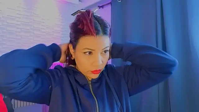 Snapshot of Milena_lawson chatting on 02-24-26, 01:12 Milena lawson online show from 02-24-26, 01:12