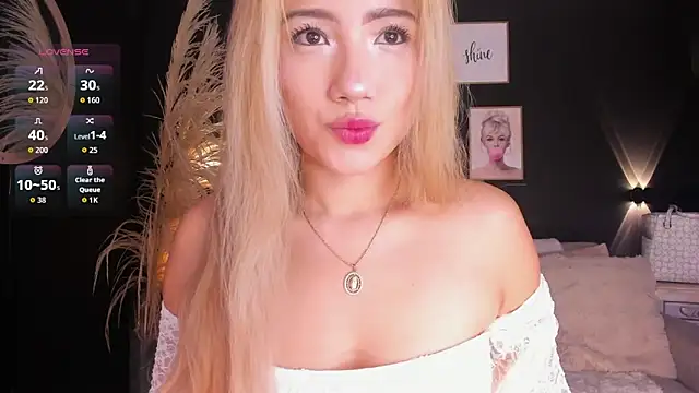Isa cortes  online show from 05-21-26, 01:30