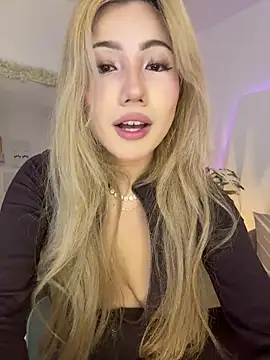Snapshot of Isa_cortes_ chatting on 06-23-26, 02:59 Isa cortes online show from 06-23-26, 02:59