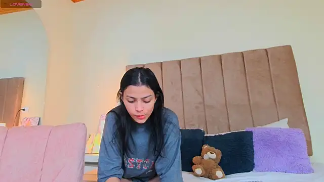 LANA LARSEN online show from 03-13-26, 11:37