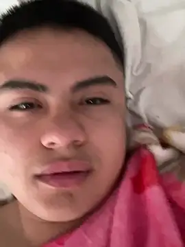 andresmahecha777 online show from 02-11-26, 04:51