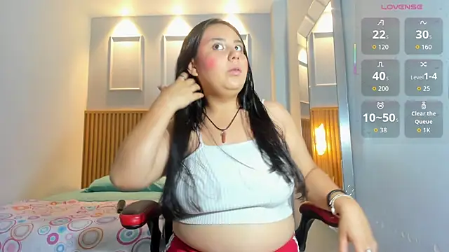 Snapshot of BONNIE_CH1 chatting on 02-18-26, 12:34 BONNIE CH1 online show from 02-18-26, 12:34