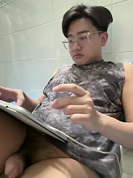 Snapshot of Kami_Kazo chatting on 02-01-26, 11:52 Kami Kazo online show from 02-01-26, 11:52