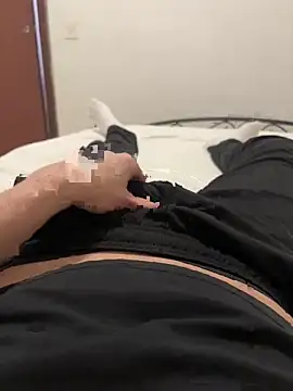 Snapshot of nolimits66 chatting on 02-05-26, 08:04 nolimits66 online show from 02-05-26, 08:04