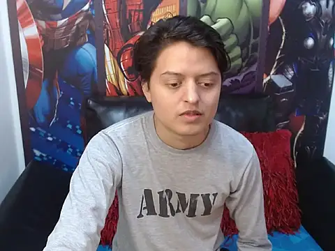 Snapshot of Kevin_Charless chatting on 02-12-26, 11:32 Kevin Charless online show from 02-12-26, 11:32