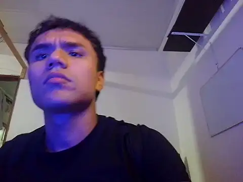 CreamKingg online show from 04-22-26, 01:34