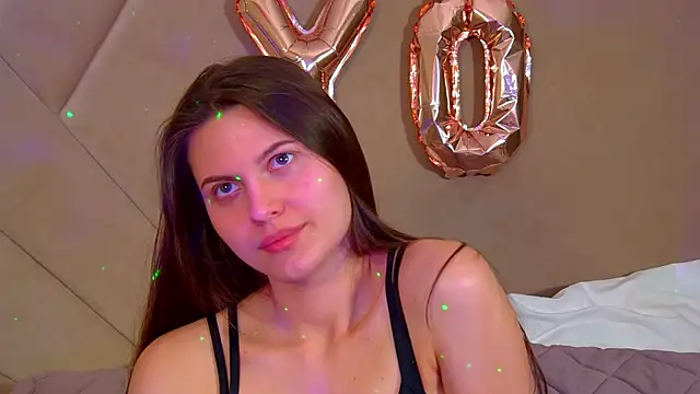 Snapshot of AliceVersal chatting on 02-24-26, 04:35 AliceVersal online show from 02-24-26, 04:35