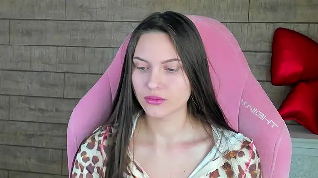 Snapshot of AliceVersal chatting on 02-26-26, 04:34 AliceVersal online show from 02-26-26, 04:34