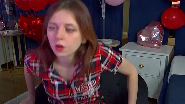 Snapshot of FreyaVey chatting on 02-18-26, 05:27 FreyaVey online show from 02-18-26, 05:27