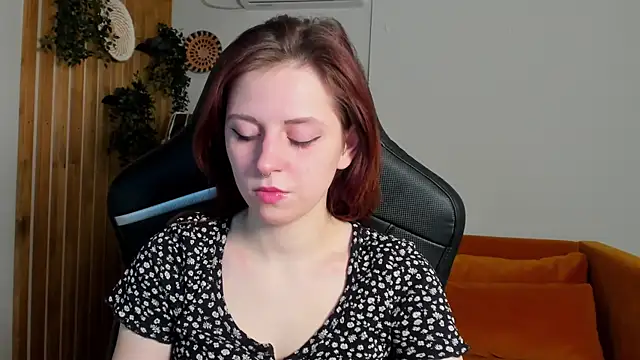 Snapshot of FreyaVey chatting on 02-06-26, 05:25 FreyaVey online show from 02-06-26, 05:25