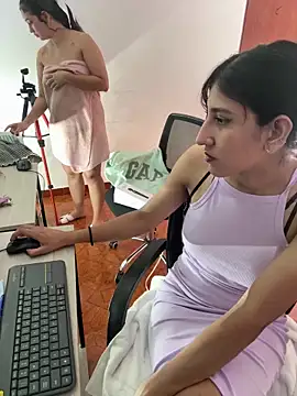 Snapshot of Violet_rousse7 chatting on 02-03-26, 11:21 Violet rousse7 online show from 02-03-26, 11:21