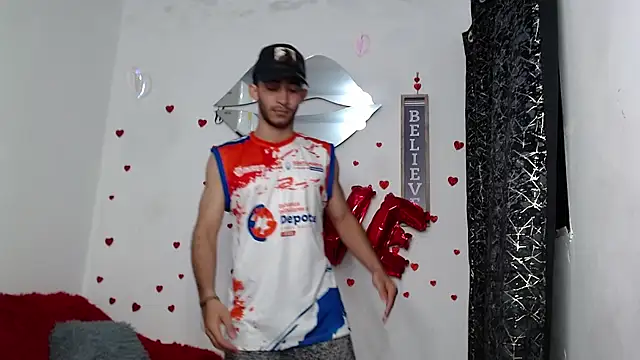 Caius fox online show from 03-07-26, 11:49