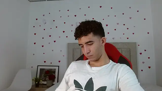 Caius fox online show from 03-26-26, 12:03