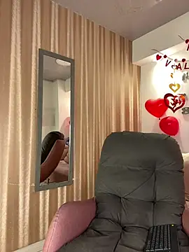 Snapshot of Dominik_Souza chatting on 02-24-26, 01:34 Dominik Souza online show from 02-24-26, 01:34