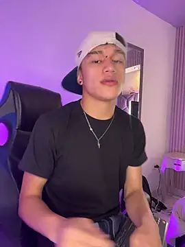 Dominik Souza online show from 04-17-26, 08:22