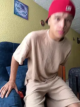 Snapshot of Dominik_Souza chatting on 02-18-26, 08:49 Dominik Souza online show from 02-18-26, 08:49