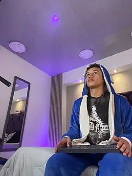 Dominik Souza online show from 04-14-26, 08:03