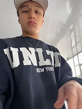 Dominik Souza online show from 04-07-26, 06:54