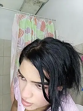 Snapshot of angela_sex_x chatting on 02-15-26, 12:33 angela sex x online show from 02-15-26, 12:33